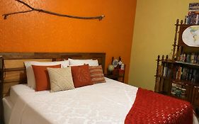 Casa Refúgio Cataratas by Grasi